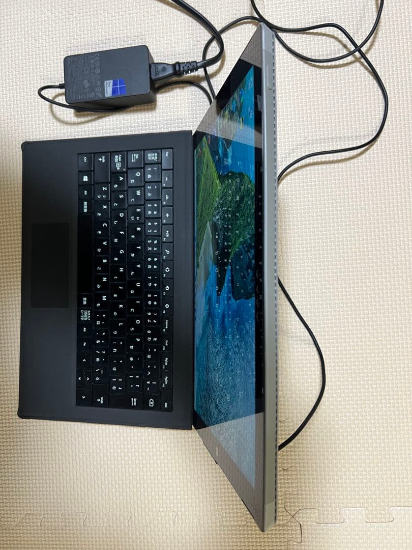 Microsoft Surface Pro3 純正タイプカバー付き