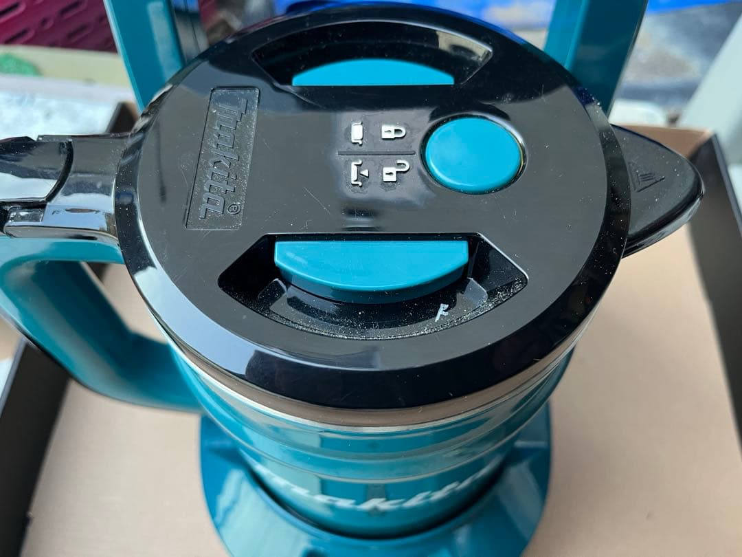 マキタ　充電式ケトル　kt360D 中古