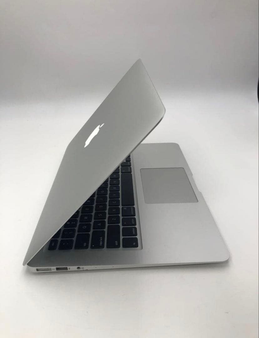 MacBook Air 13.3インチ シルバー