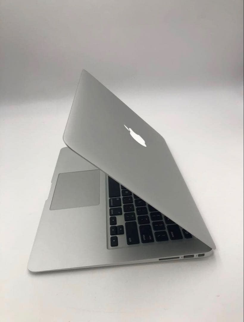 MacBook Air 13.3インチ シルバー