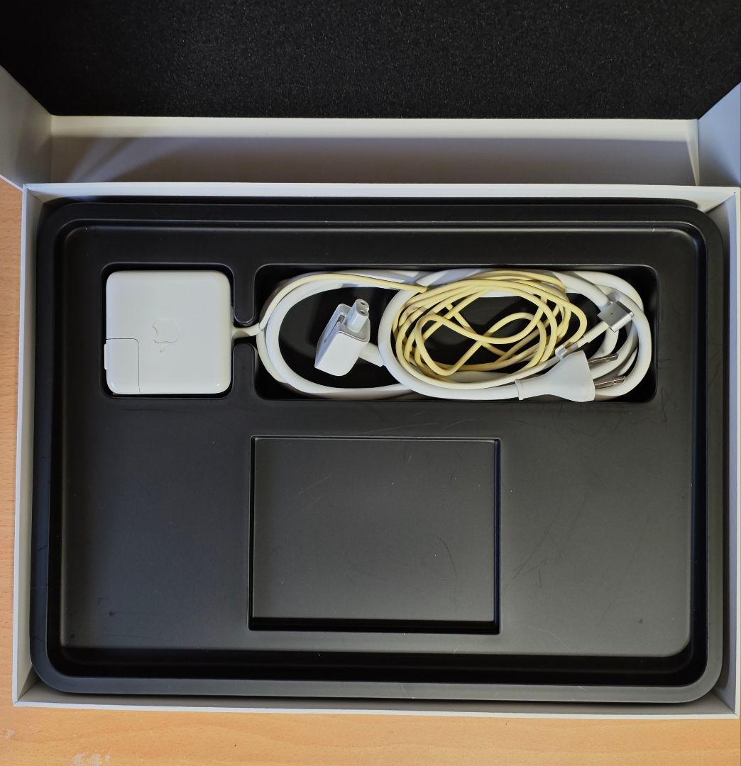 【良品】Macbook Air 13インチ i5 8G バッテリー◯