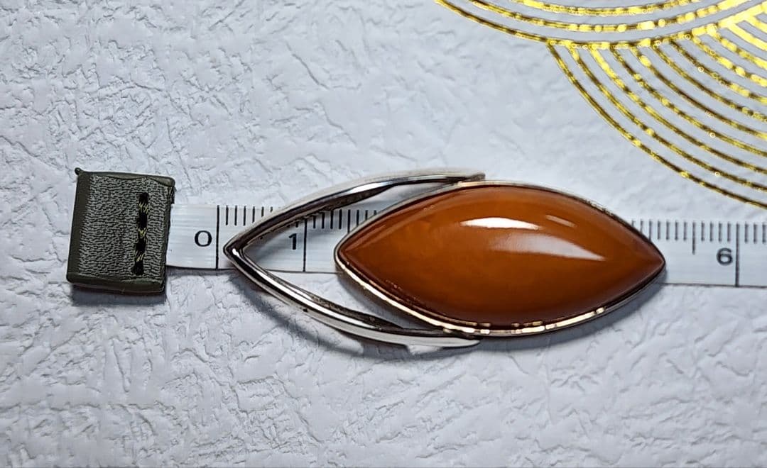 アンバーペンダント