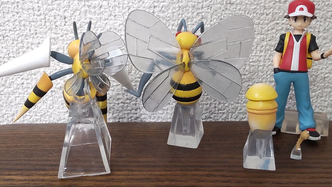 ポケモン スピアー 進化組 PVC製品 約1/20 ※レッドは付属しません。