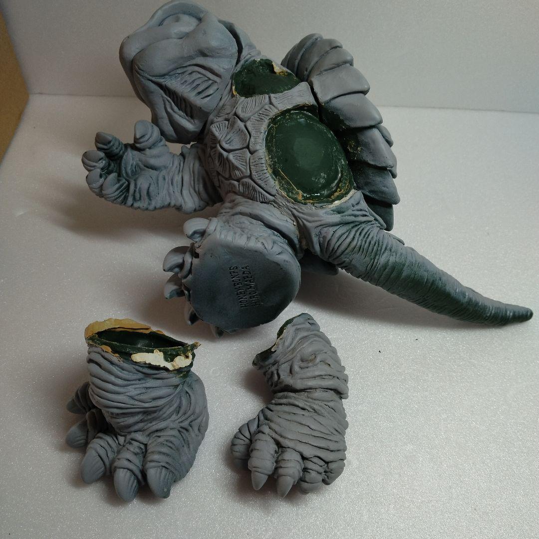 海洋堂　ガメラ　ソフビキット