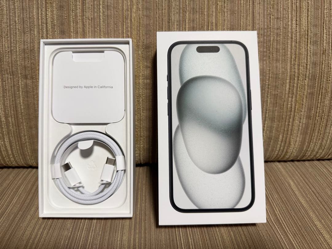 【美品】Phone 15 256GB SIMフリー