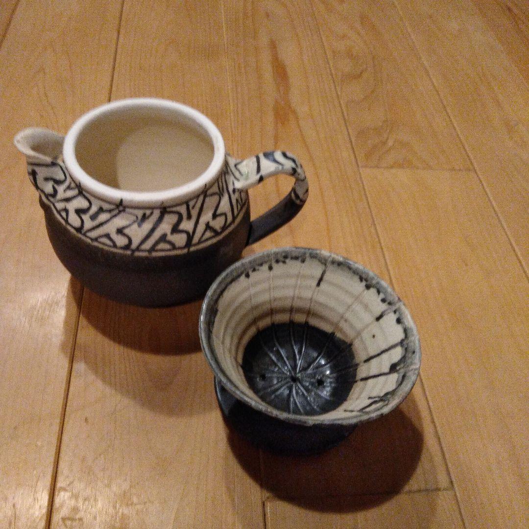 未使用展示品、バーゲンします！信楽焼コーヒーポットとドリッパー6杯以上