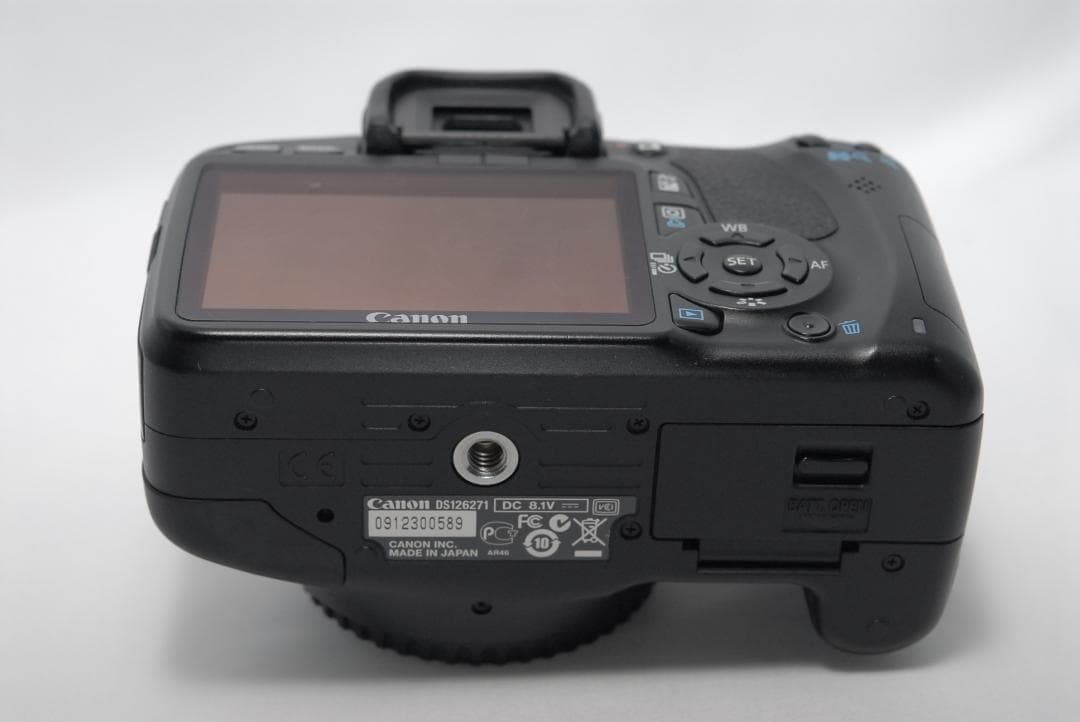 Canon Kiss X4☆入門機に最適☆一眼レフカメラ☆外箱付き