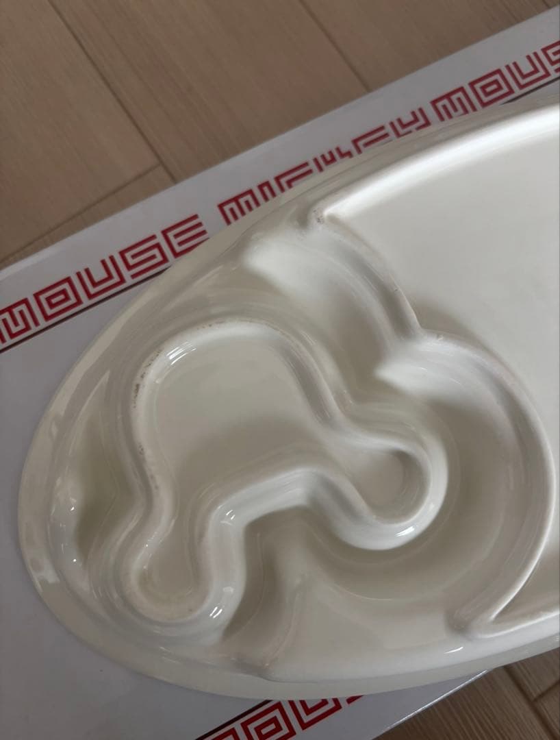 ディズニーストア　食器　ミッキー　餃子皿