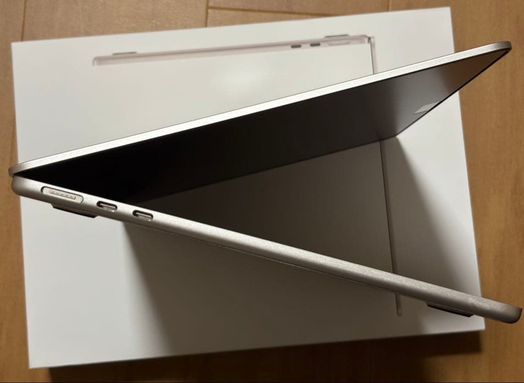 Apple MacBook Air 13.6インチ M3 8GB 256GB