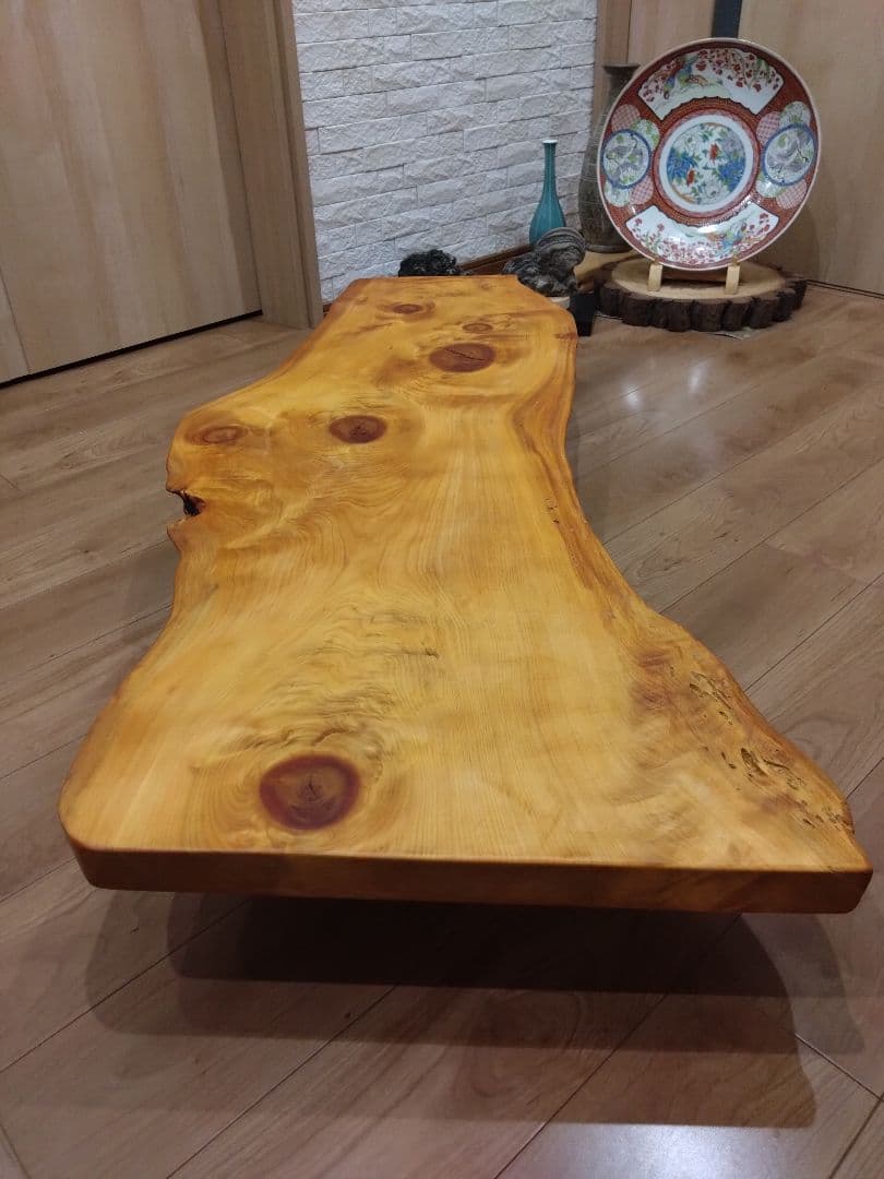 檜の耳付きテーブル・ベンチ・看板用板　値下げ❕檜の杢目が綺麗❕