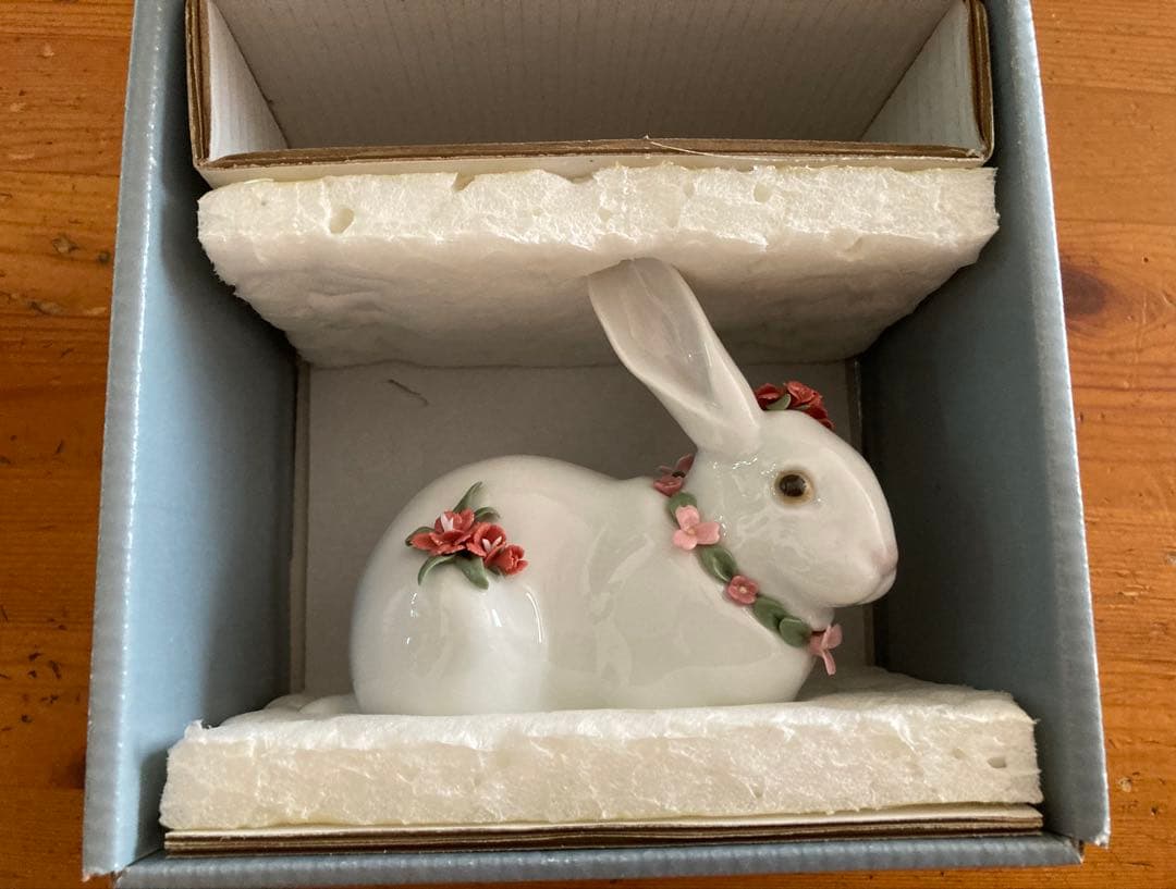 LLADRO リヤドロ 花うさぎ スペイン#7578陶器製箱付 新品未使用品レア