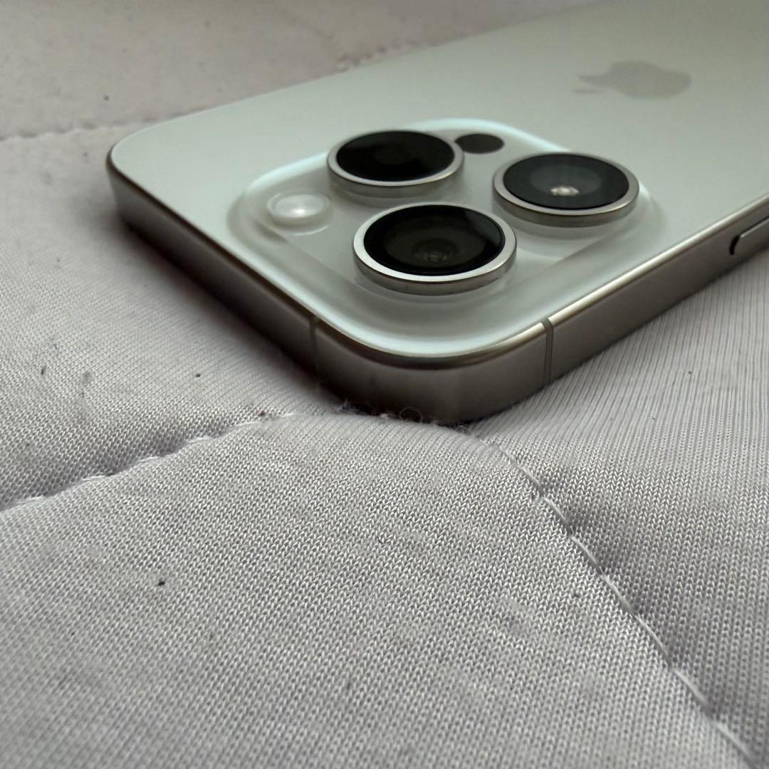 スマートフォン本体 Apple iPhone 15 pro 128GB