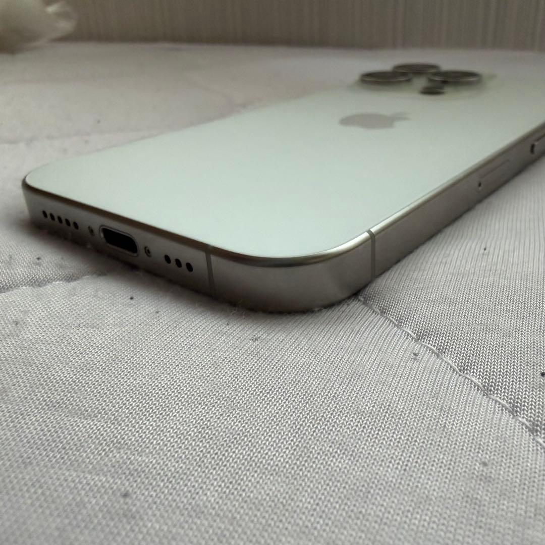 スマートフォン本体 Apple iPhone 15 pro 128GB