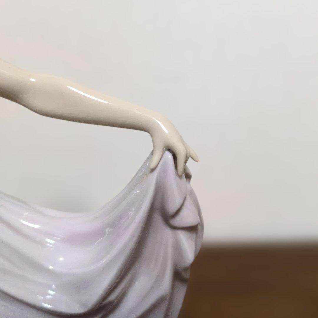 リアドロ Lladro バレリーナ 磁器フィギュア 女性 レディ ドレス 置物