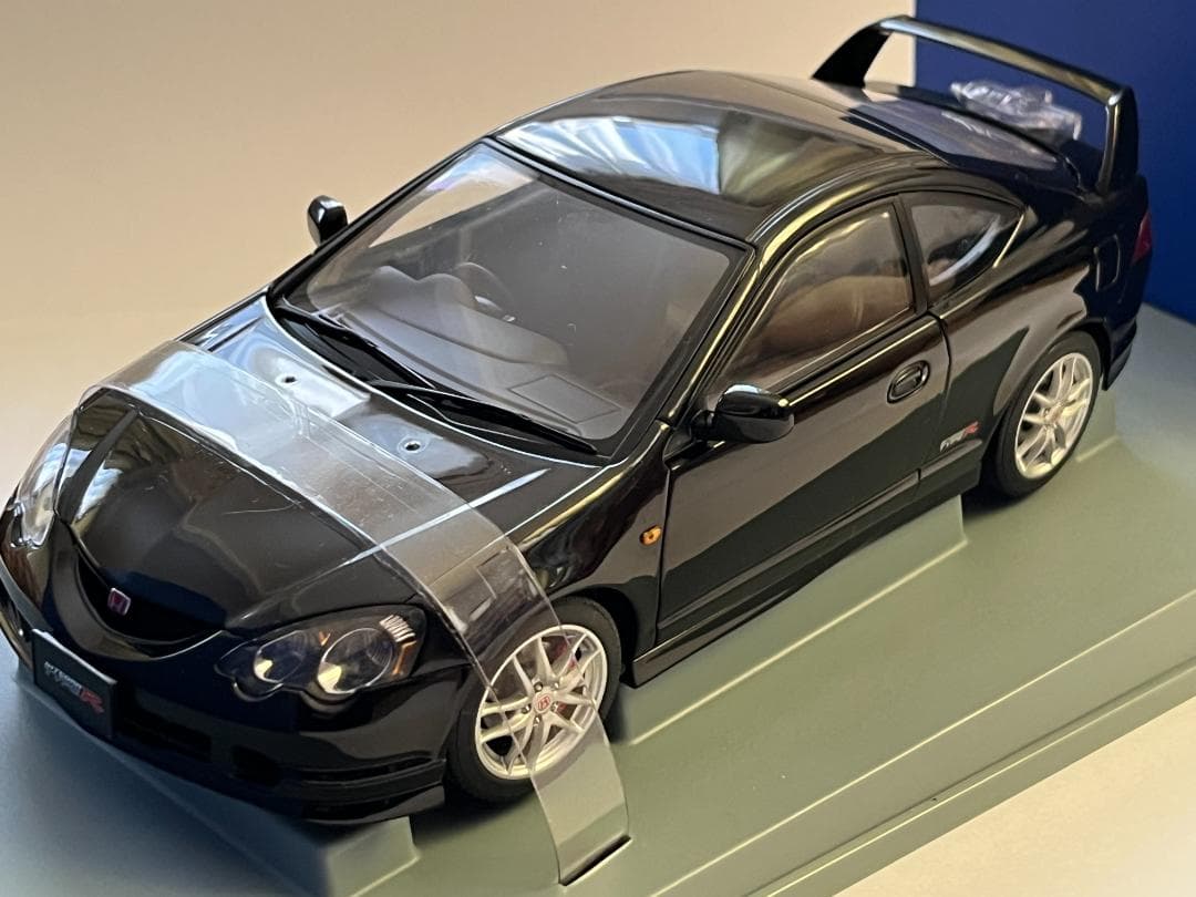 オートアート 1/18 HONDA INTEGRA TYPE R 73242 黒