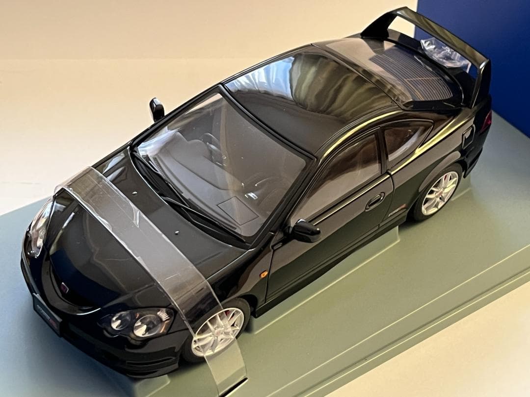 オートアート 1/18 HONDA INTEGRA TYPE R 73242 黒