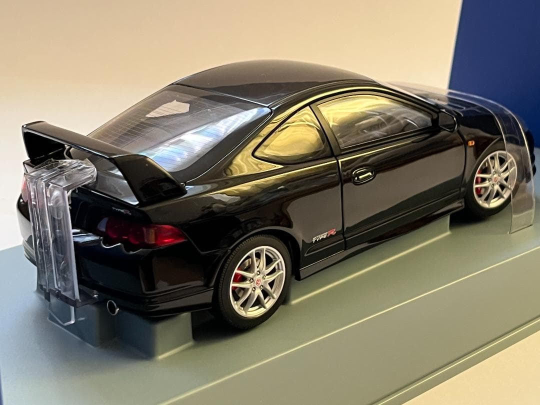 オートアート 1/18 HONDA INTEGRA TYPE R 73242 黒