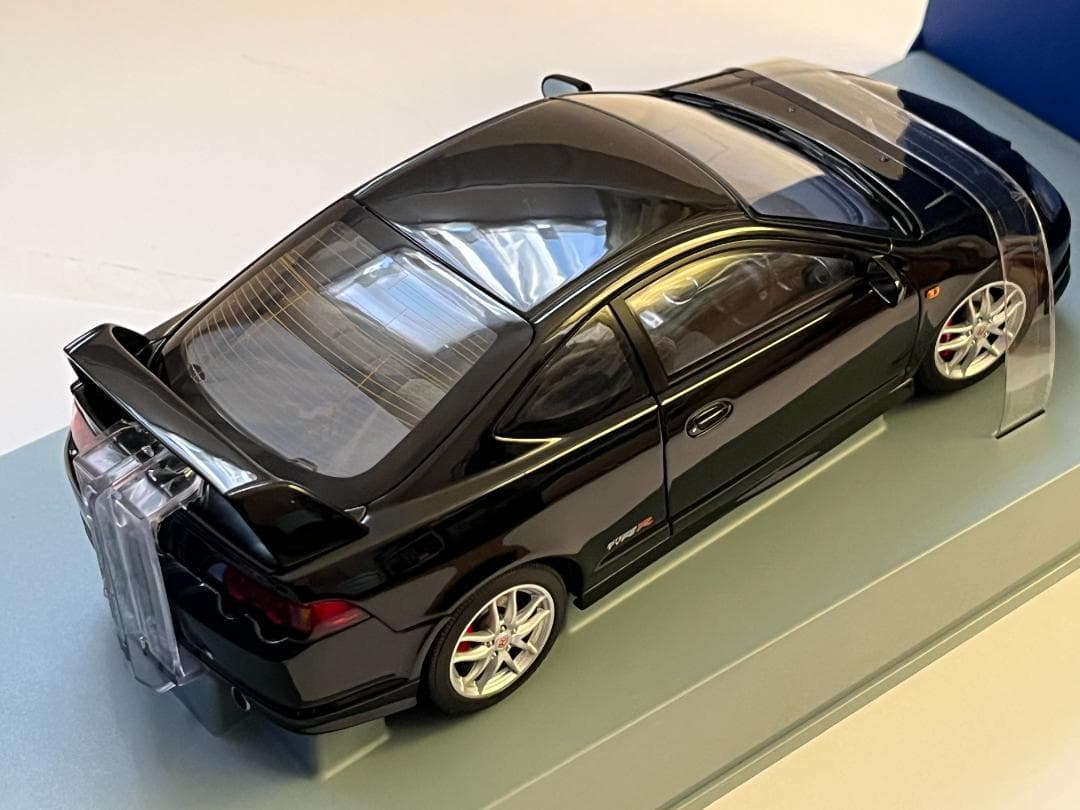 オートアート 1/18 HONDA INTEGRA TYPE R 73242 黒