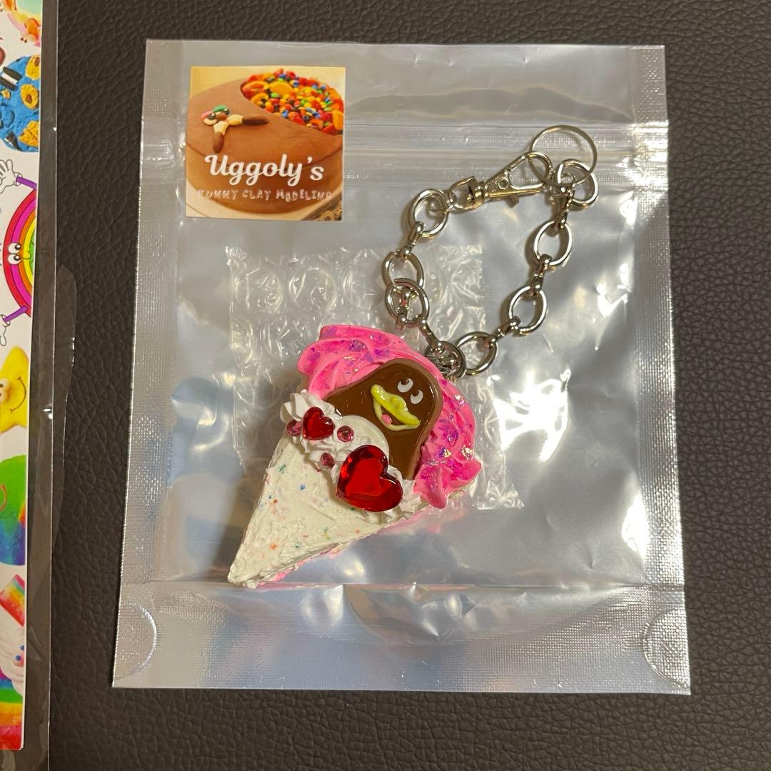 Uggoly’s ユッゴリーズ様　ペンギンチーズケーキ バッグチャーム