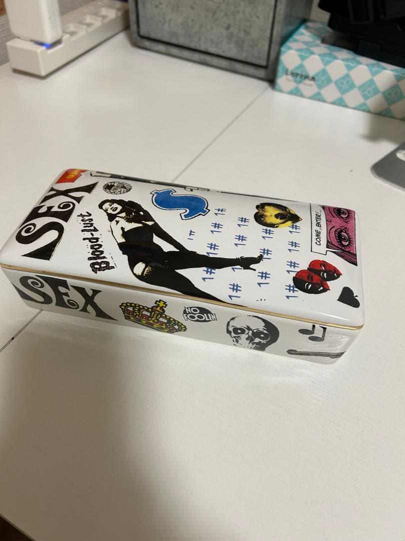 シュプリーム　小物入れ