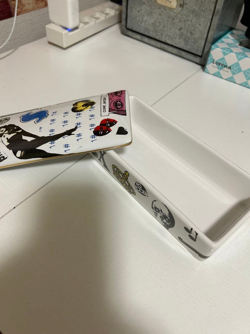 シュプリーム　小物入れ