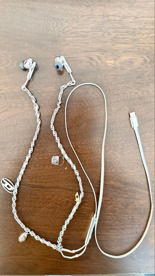DIESEL 有線イヤホン Wired Earbuds