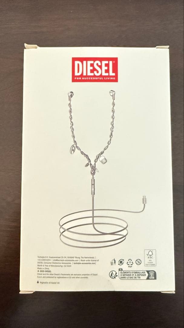 DIESEL 有線イヤホン Wired Earbuds