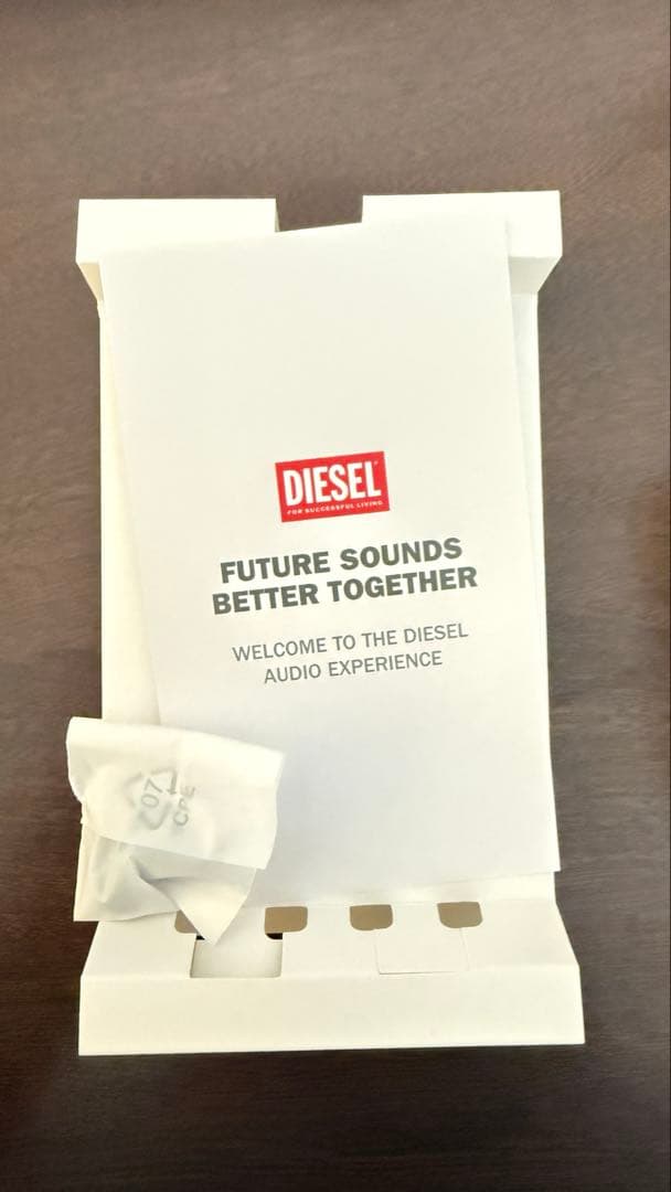 DIESEL 有線イヤホン Wired Earbuds