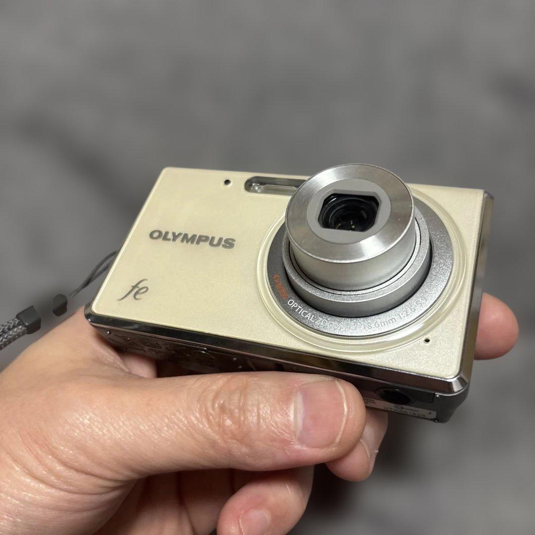 OLYMPUS FE-4020 コンパクトデジタルカメラ