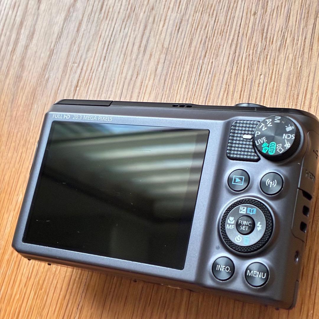 【ブラック】PowerShot SX720 HS