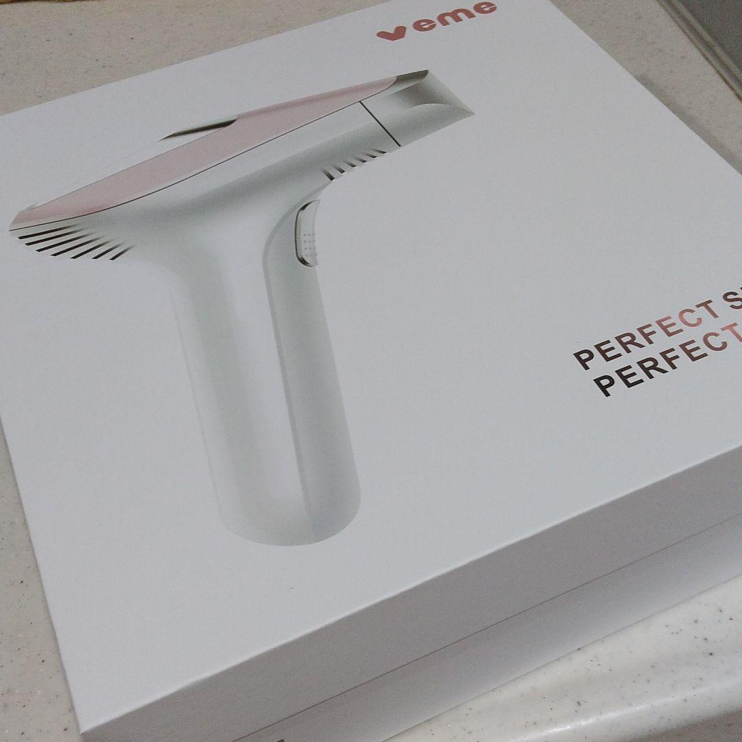 まだ全然使っていない脱毛器です！買った時の値段が14000円程度でした！