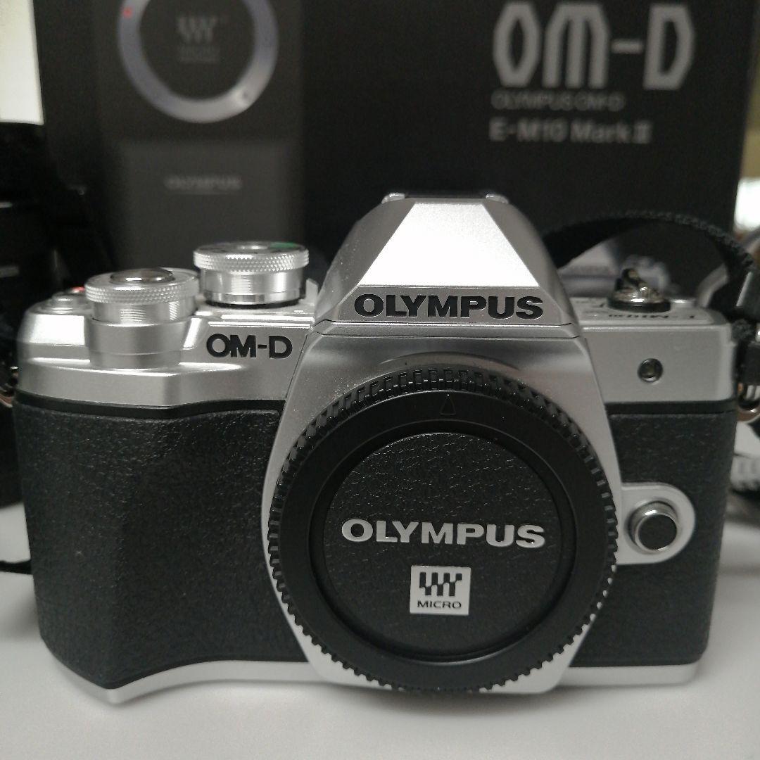 【美品】OLYMPUS E-M10 MarkIII ダブルズームレンズキット
