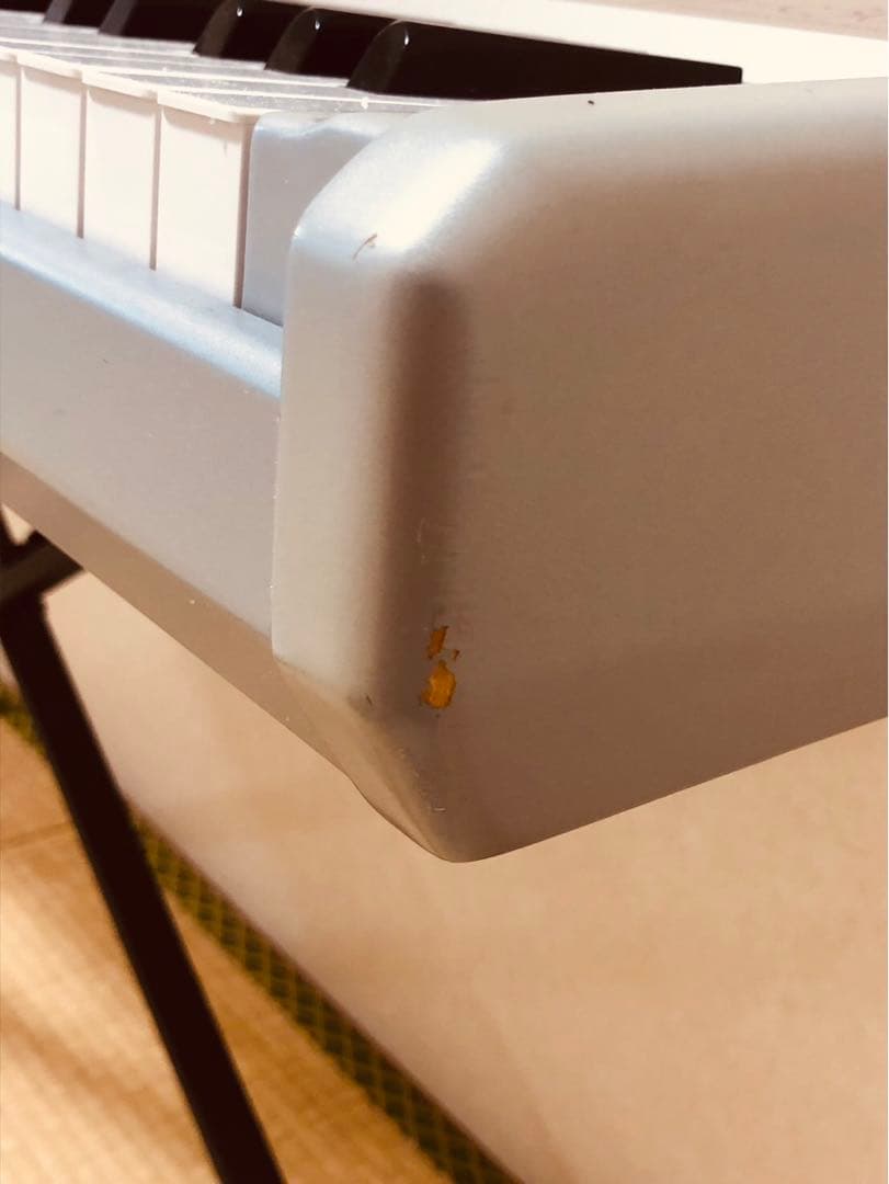 コロンビア 88鍵盤の重たさも本物そのもの ヘッドフォンで安心