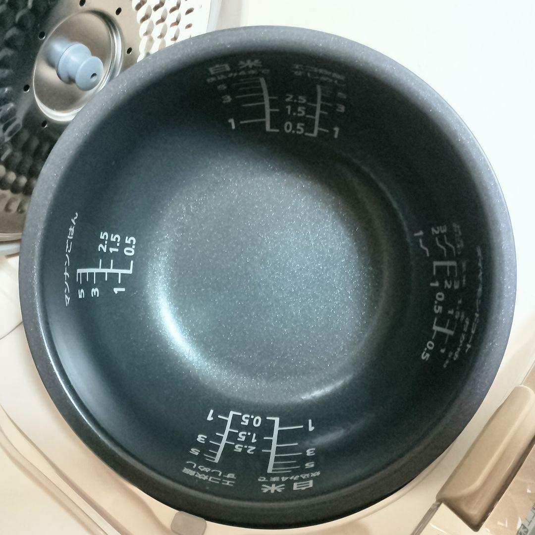 美品　Panasonic　SR-HD101　IHジャー炊飯器　5.5合炊き