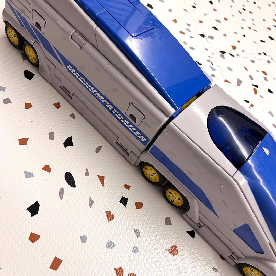 【新品電池交換済み】トミカ マグナムパトレーラー ハイパーブルーポリス おもちゃ