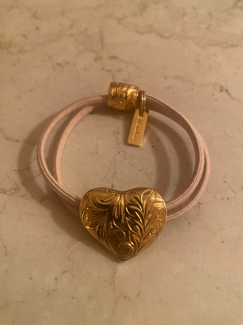 ハワイアンジュエリー　ヘアゴム　ハート