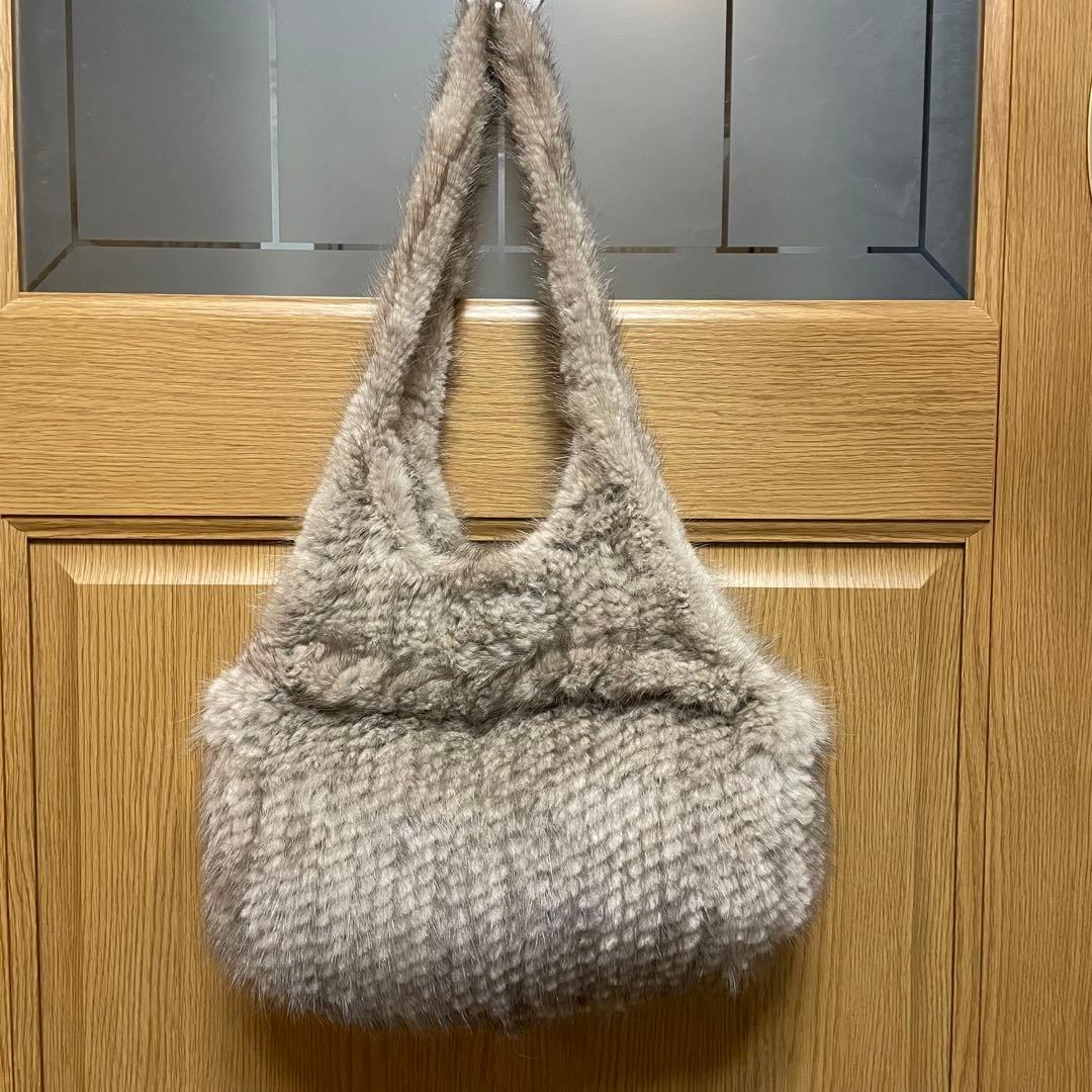 【未使用品】ミンクショルダーバッグ￼