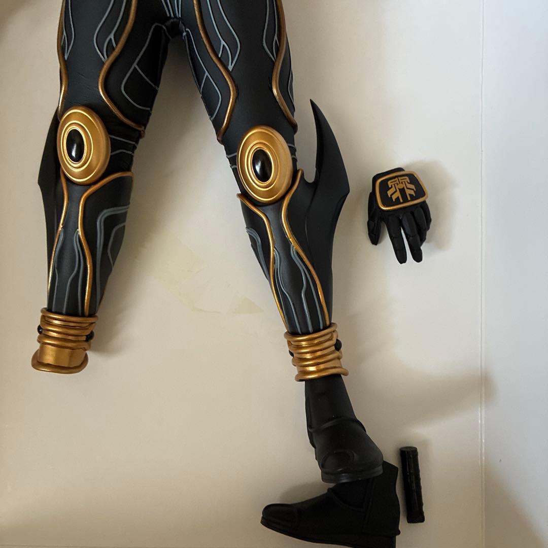 RAH DX 仮面ライダークウガ アルティメットフォーム フィギュア
