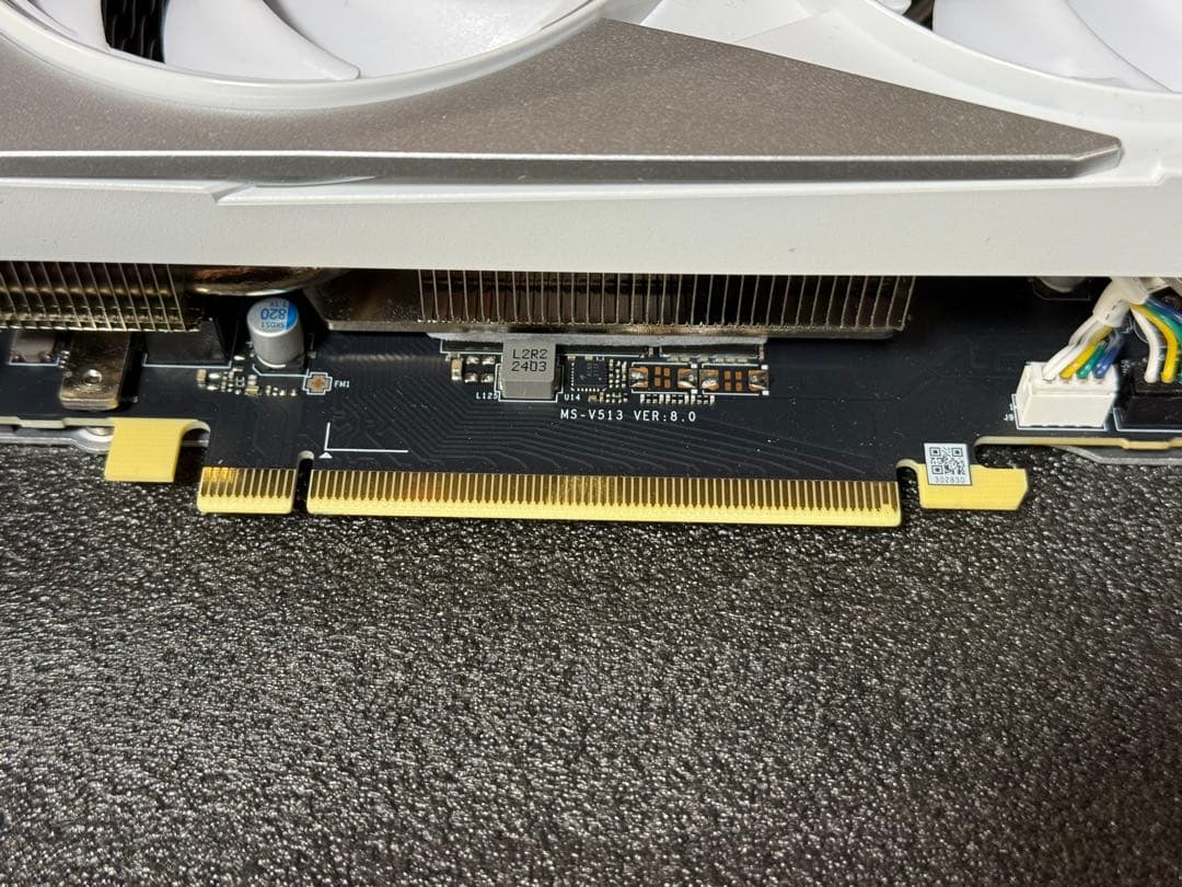 グラフィックボード・グラボ・ビデオカード GeForce RTX 4070 Ti Super Srim White