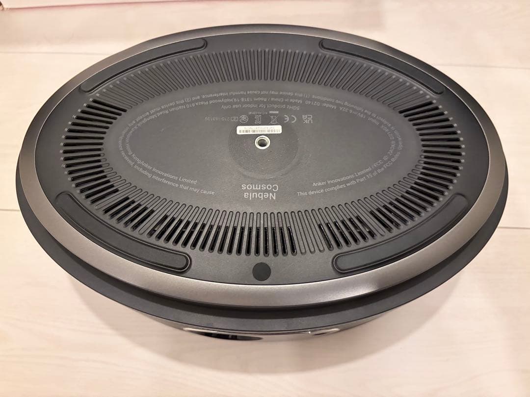 プロジェクター Anker Nebula Cosmos