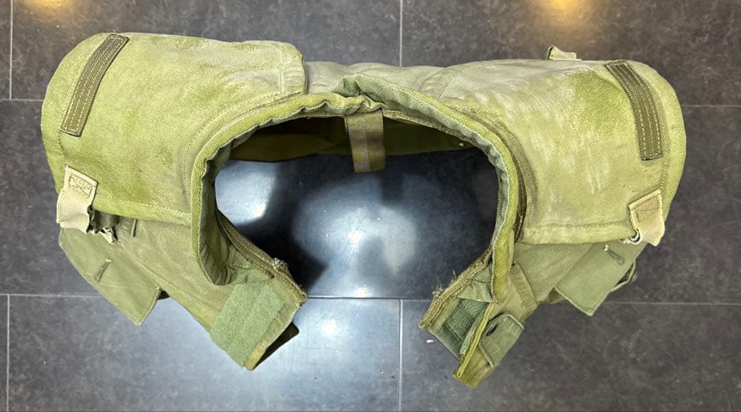 実物　軍払い下げ品　ボディーアーマー　フラグメンテーションベスト　サイズL