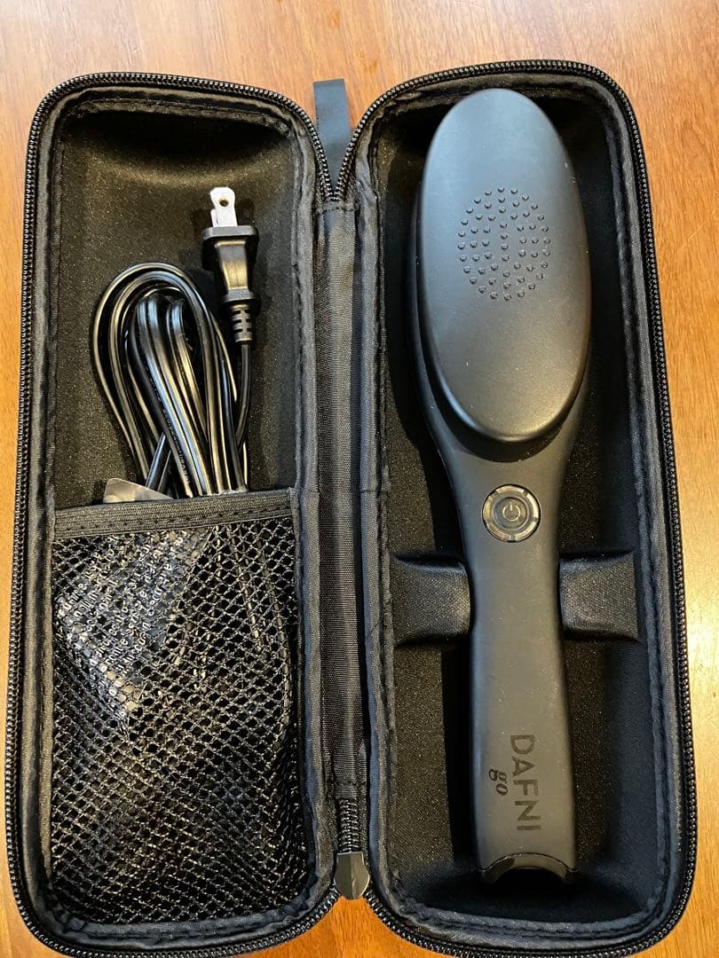 値段交渉可　DAFNI GO ダフニゴー　ヘアアイロン　ケース付き