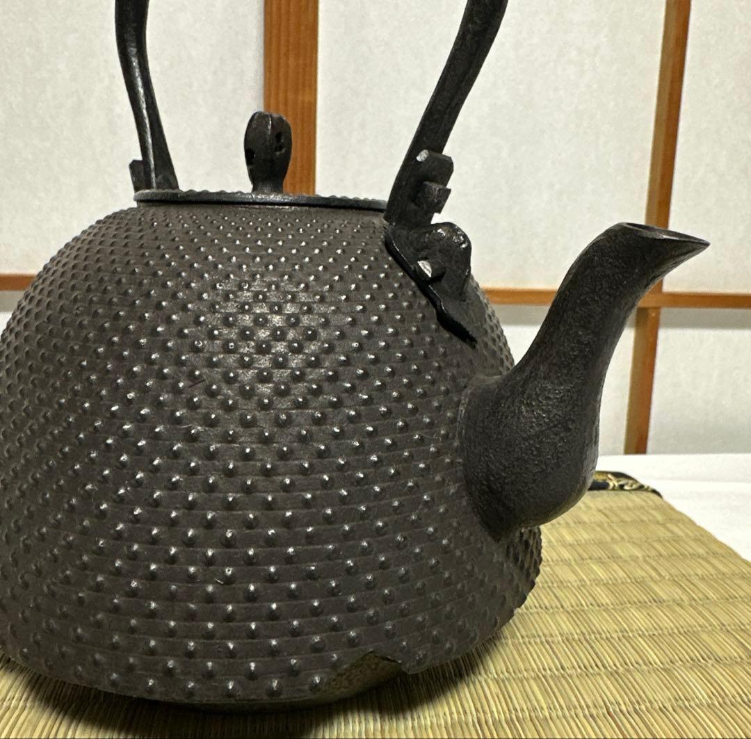 本番盛岡 薫山 南部鉄器 鉄瓶 南部型 霰 あられ 1.6リットル 新品未使用品