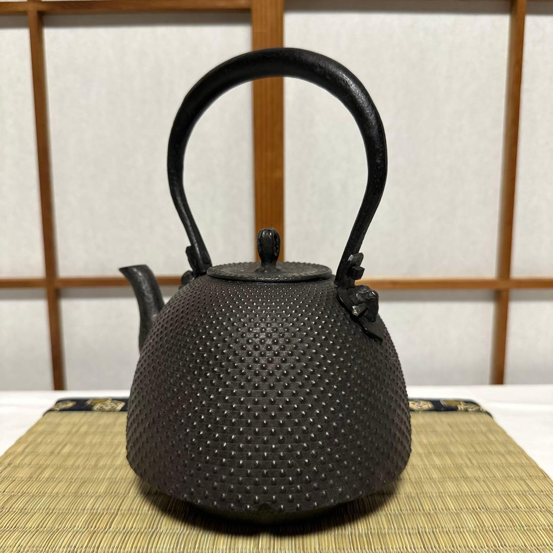 本番盛岡 薫山 南部鉄器 鉄瓶 南部型 霰 あられ 1.6リットル 新品未使用品