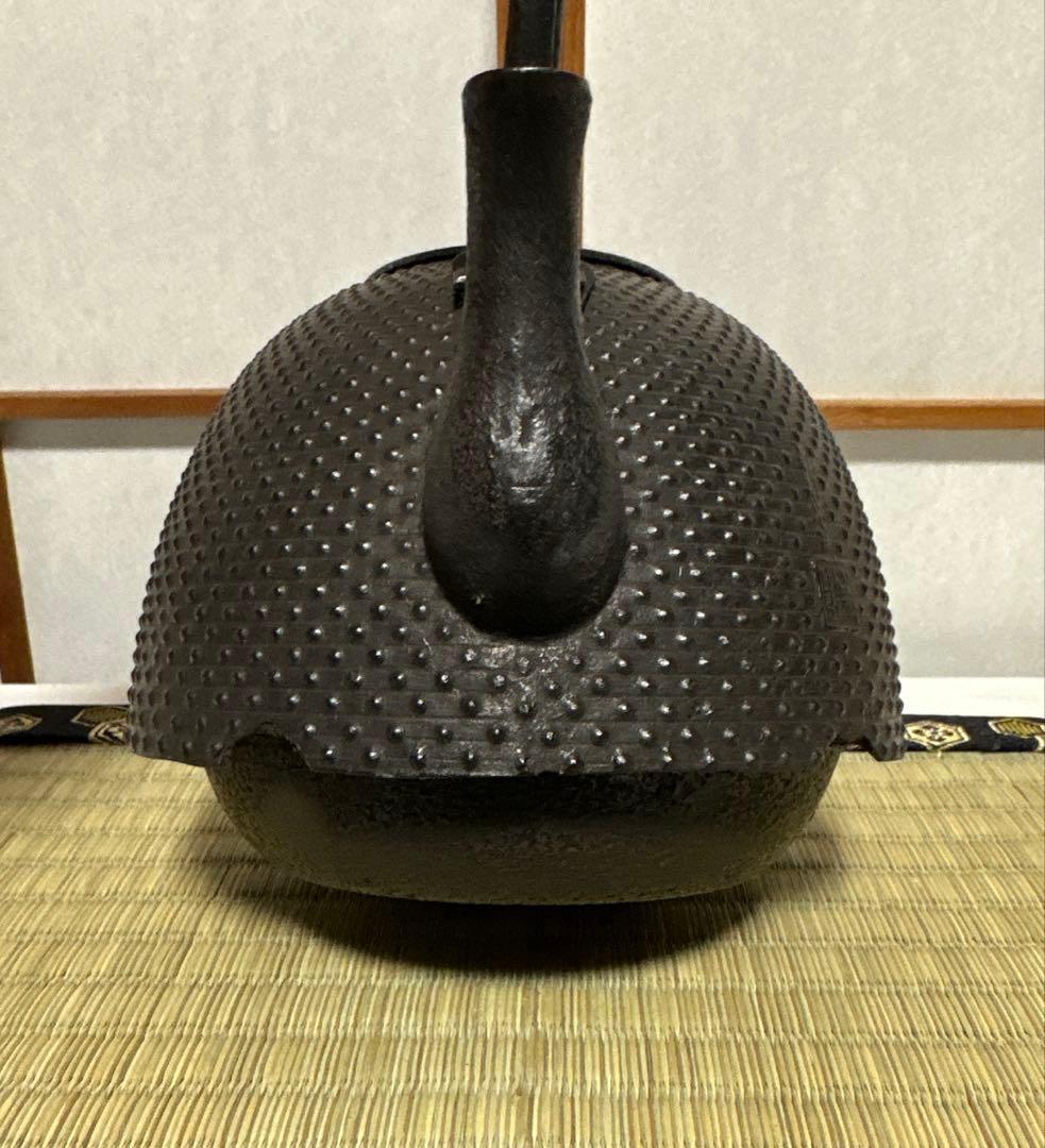 本番盛岡 薫山 南部鉄器 鉄瓶 南部型 霰 あられ 1.6リットル 新品未使用品