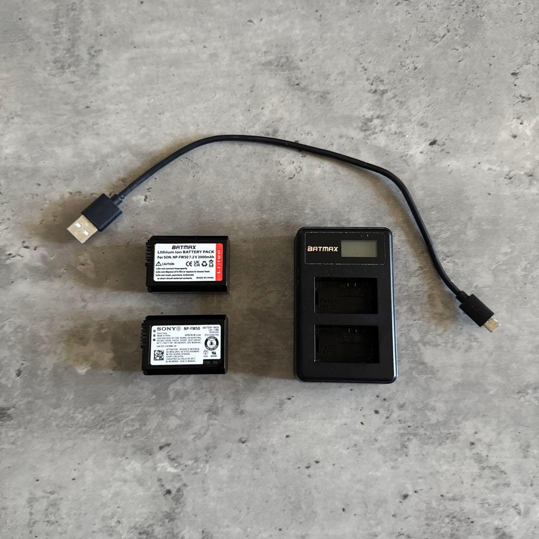 SONY ソニー a6000 ＋単焦点レンズ＋オマケ