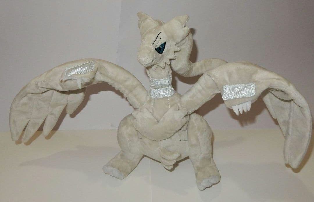 ポケットモンスター レシラム ぬいぐるみ 希少