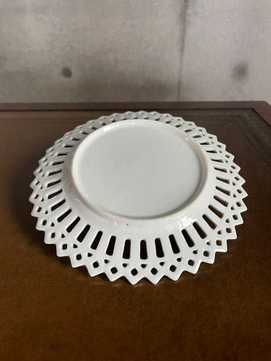レースエッジ プレート ☆ フランス アンティーク 金彩 磁器 ハンドペイント