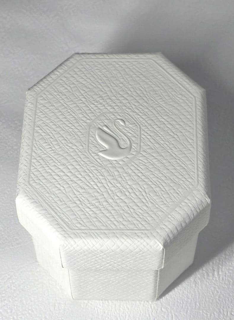 【人気✨】SWAROVSKI　スワロフスキー　ピンク　オカメインコ