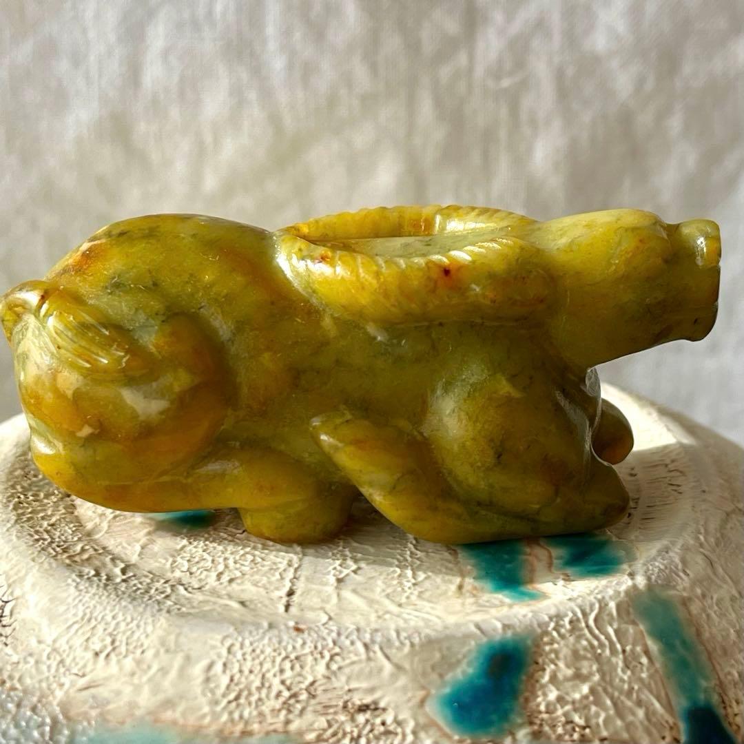 和田玉 黄玉 古翡翠 彫刻 羊 ジェイド ネフライト 軟玉 アンティーク